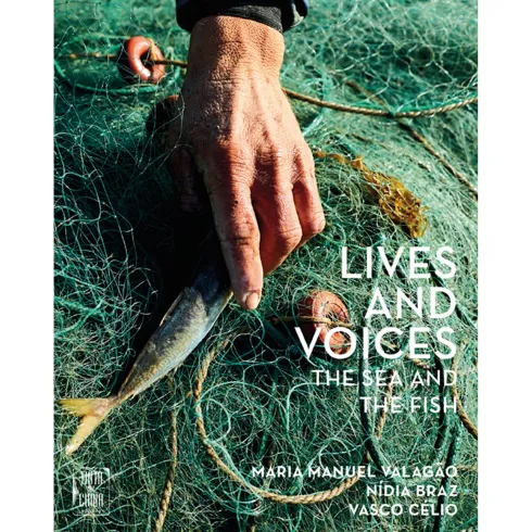 Lives and Voices de Maria Manuel Valagão